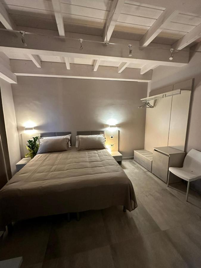Volsci Rooms Sora Luaran gambar