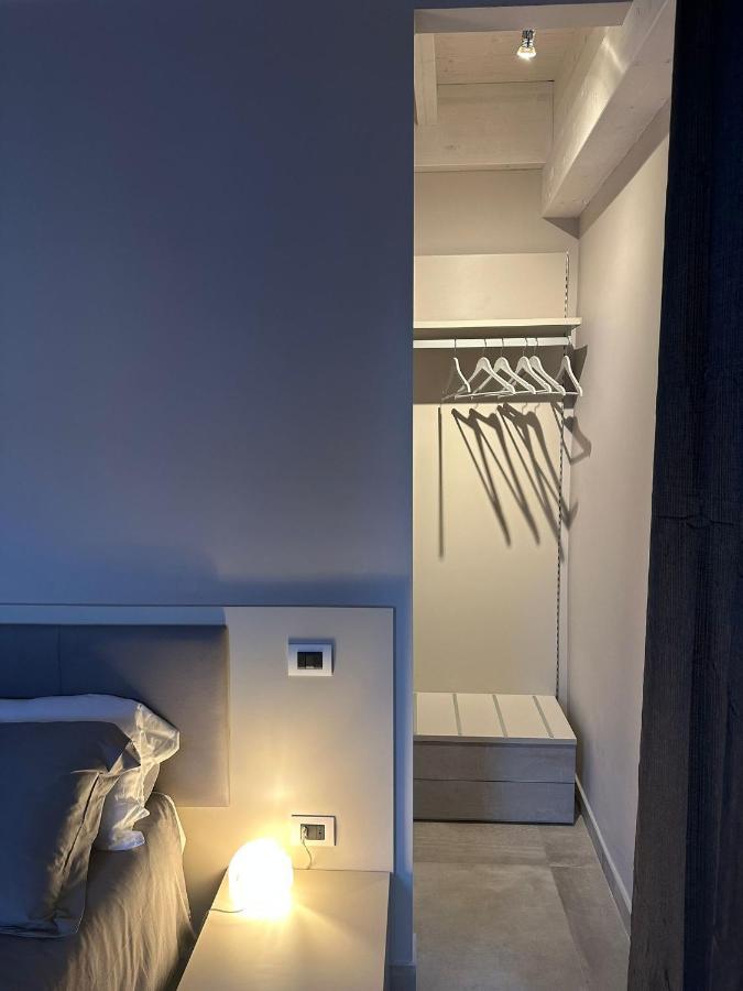 Volsci Rooms Sora Luaran gambar
